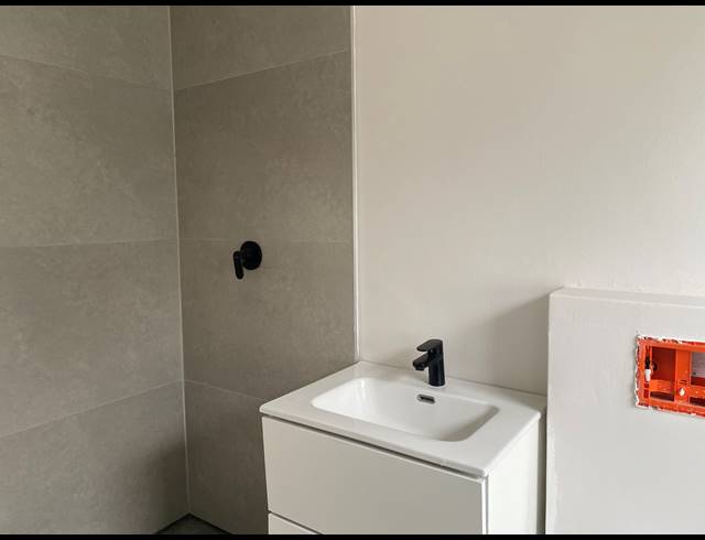 3 BEDROOM TOWNHOUSE FOR SALE IN PALM LAKES ESTATE